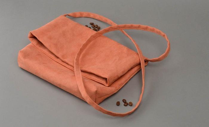 Розовая сумка из искусственной замши ручной работы