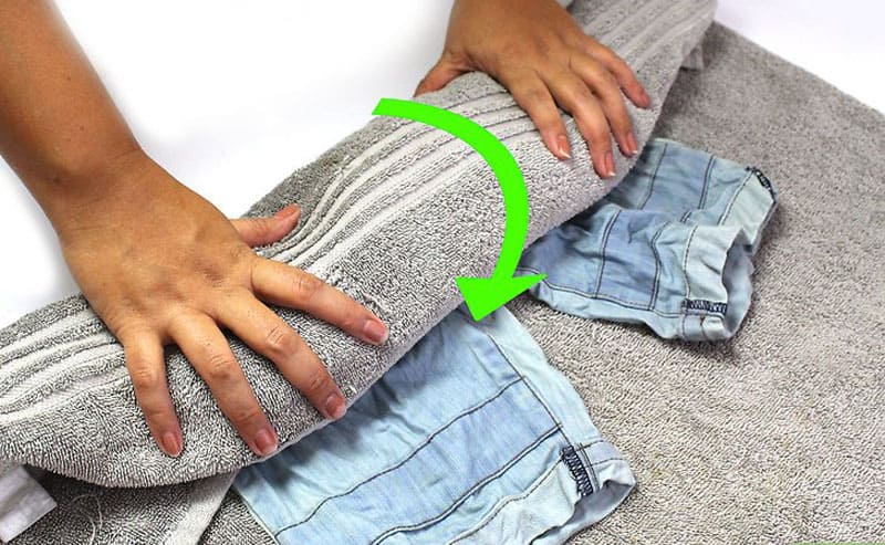 Как быстро высушить штаны после стирки
