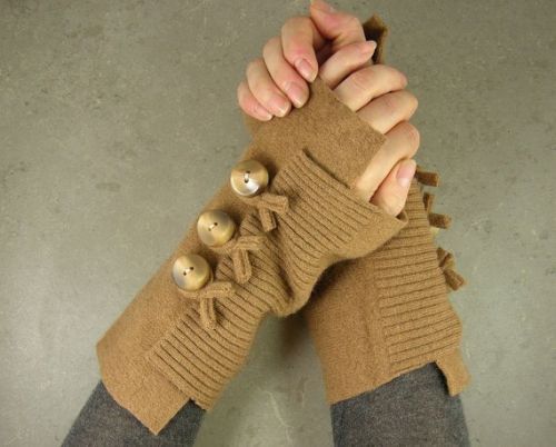 Что можно сделать из старого свитера своими руками