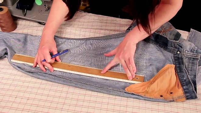 Как заузить брюки к низу в домашних- рецепт пошаговый с фото