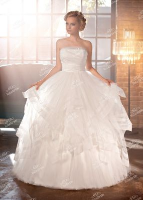 Пышное корсетное свадебное платье BR004