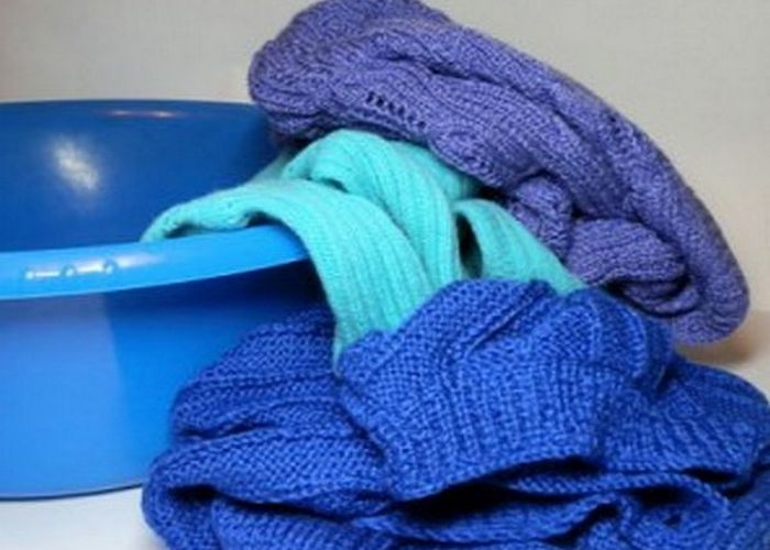 Что сделать чтобы свитер не кололся? Способы устранения колкости свитера домашними средствами. Хитрости домохозяек.