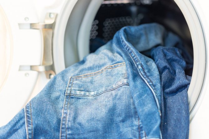 Как убрать жвачку с джинс: 10 способов для домашних условий