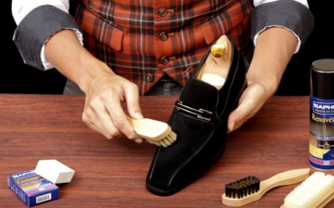 Уход за лаковой обувью: как убрать потертости и царапины на туфлях
