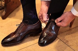 Способы вернуть блеск лакированной обуви