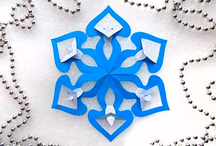 Снежинки в технике киригами