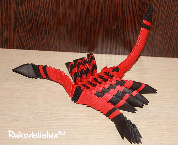 Скорпион в технике модульное оригами