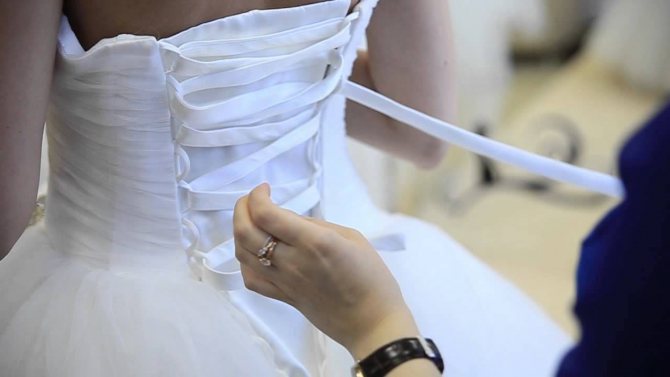 Как погладить свадебное платье в домашних условиях