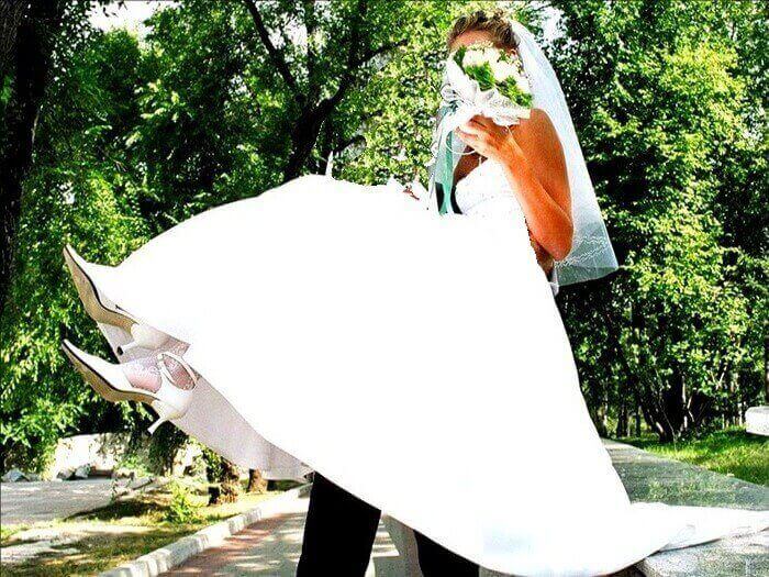 Глажка свадебного платья отпаривателем