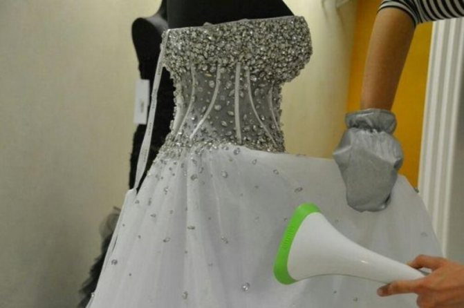Как отпарить свадебное платье