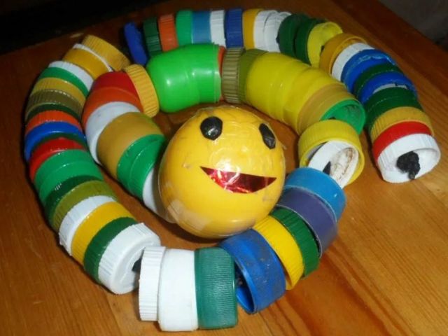 Игрушки для детей своими руками, простые из подручных материалов