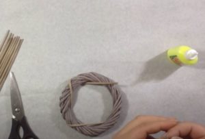 Технология плетения из лозы: заготовка прутьев, мастер-класс для начинающих, изготовление корзины пошагово