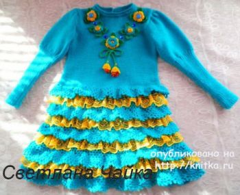 Вязаное платье для девочки. Работа Светланы Чайка