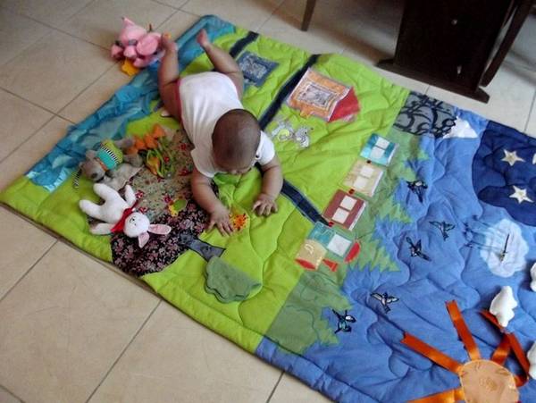 детский развивающий коврик своими руками