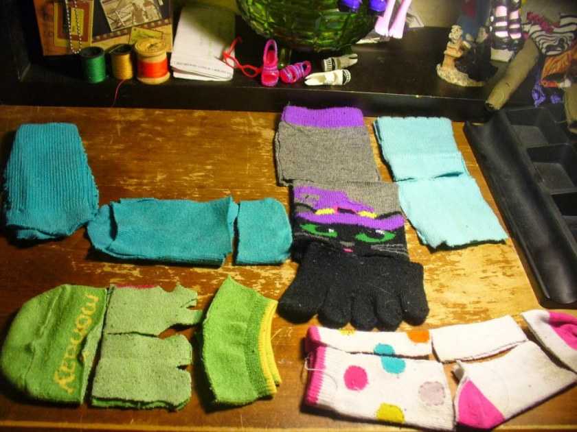 Одежда для кукол своими руками: фасоны, шаблоны, выкройки для начинающих. Мастер-класс по пошиву своими руками из разных материалов